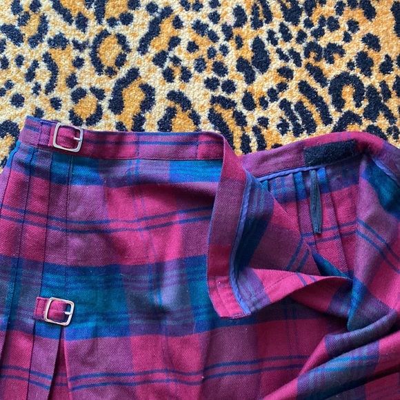 Vintage “The Scotch House” plaid wrap around buckle knee length kilt size 12 - Picture 7 of 14